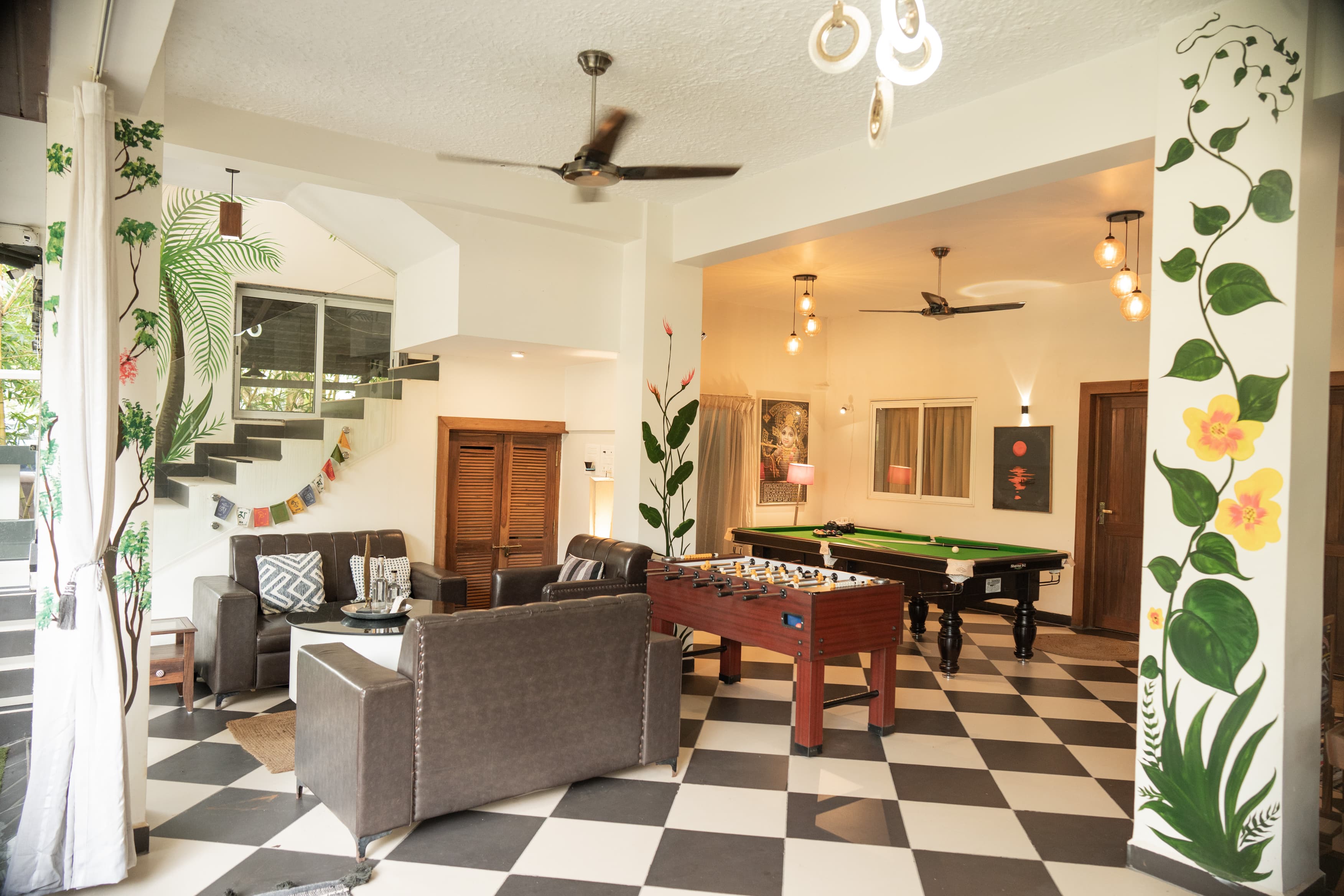 Villa15 living room image 4