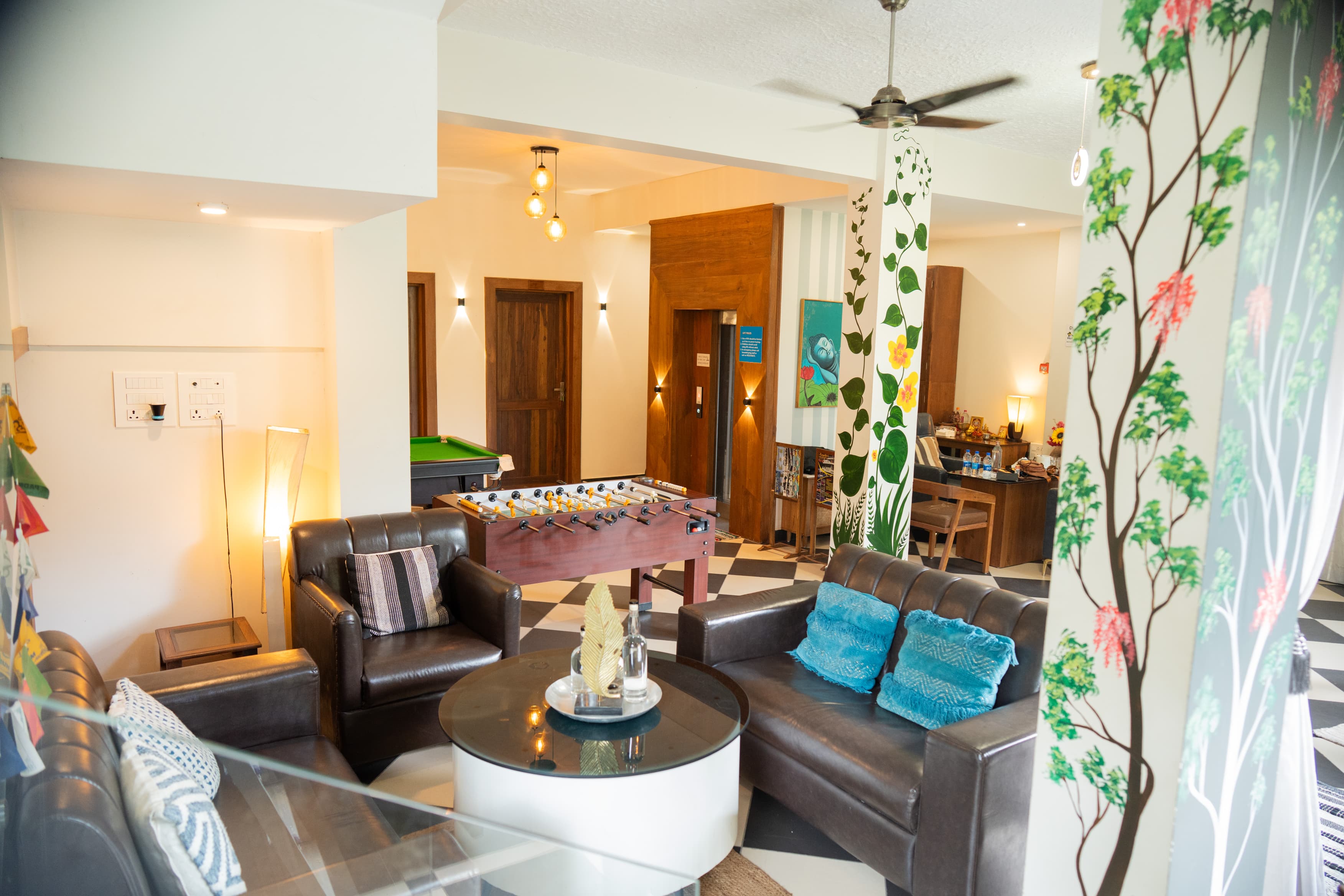 Villa15 living and dining image 2